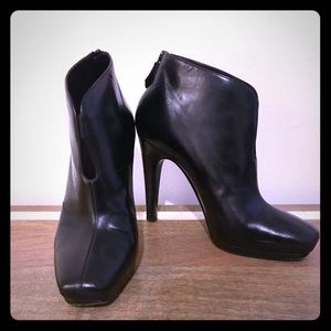 Hermès Leather Ankle Boots size 6 1/2